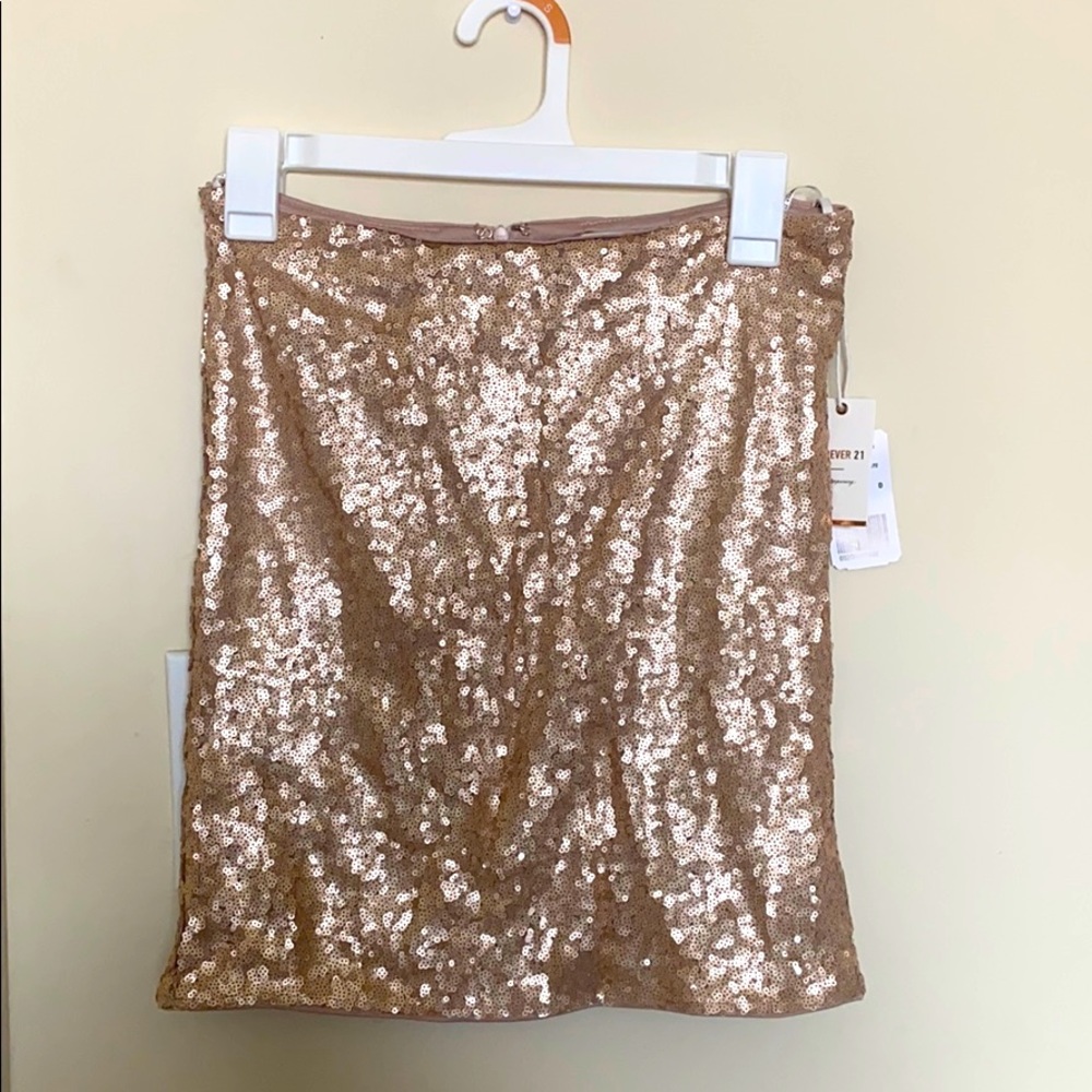 Gold sparkle skirt✨